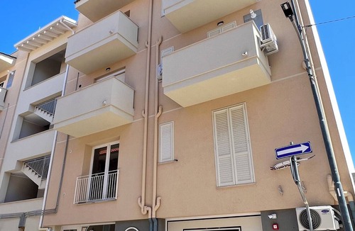 Terrasini Apartment | Novimo Comfort Apartment with elevator and secure private parking