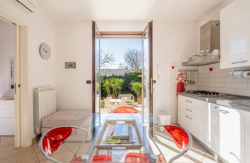 Cenate Apartment | Nuovissima depandance immersa nel verde non distante dal mare last minute sept !