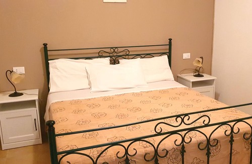 Borgo Bonsignore Apartment | Oasi del Borgo - Uranus | villa with sea view, pool, wifi, jacuzzi, climate