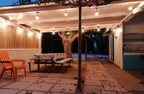 Syracuse Ski Chalet | On the sea carratois direct access to the beach