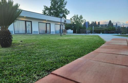 Fiumefreddo di Sicilia Villa | Open Land Holiday Suite