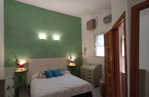 Trinita d'Agultu e Vignola Villa | Panoramic villa with garden in Isola Rossa