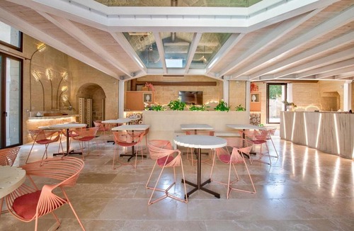 Centro Storico House | Palazzo Corte Dei Granai Raro Villas Homes Collection