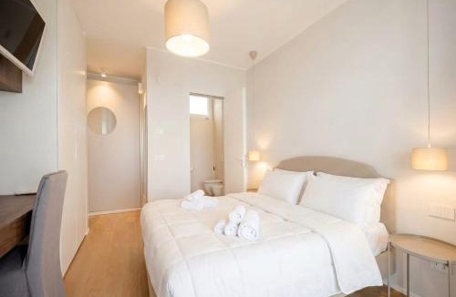 Municipio 3 Apartment | Palazzo Verdi - Seafront Luxe Retreat