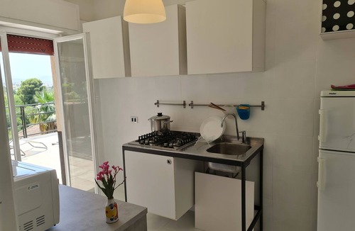 Torre Colonna-sperone Villa | Panoramic house near the sea, 2 double bedrooms and 1 bathroom