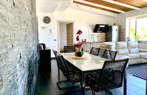 Villagonia Apartment | Panoramic Taormina Bay View
