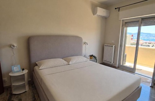 Villa San Giovanni Apartment | Panoramica sullo stretto
