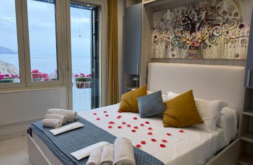 Mazzaro Apartment | Paradise By The Sea