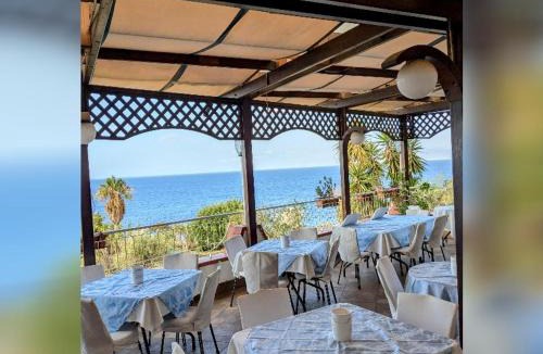 Motta San Giovanni Hotel | PARADISO Hotel Ristorante