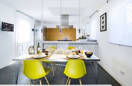 Catania City Centre Apartment | Penthouse - Apartment in Catania, 4 People, Wifi, A/C