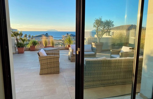 Marsala Apartment | Penthouse Le Isole - Luxurious penthouse with views of the Egadi Islands