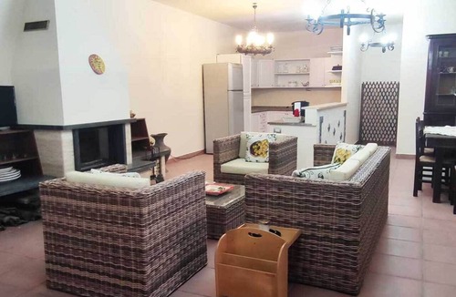 Mascali Villa | Peri Peri Etna Guest House