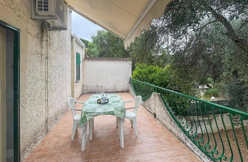 Vico del Gargano Apartment | Pet friendly apartment in Vico del Gargano