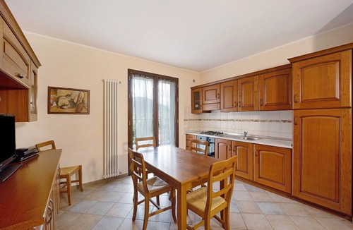 San Bartolomeo Apartment | Pet Friendly Apartment 'Belfast Agriturismo La Scuderia' with Wi-Fi