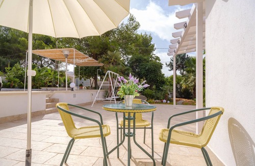 La Strea House | Pet-Friendly Holiday Home 'Villa Namastè' with Garden & A/C