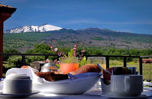 Rovittello Resort | Picciolo Etna Golf Resort & Spa, Curio Collection by Hilton