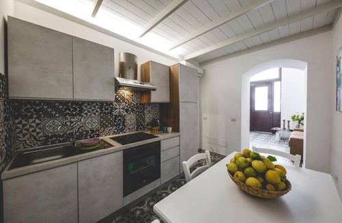 Catania City Centre Apartment | Pietranera Home