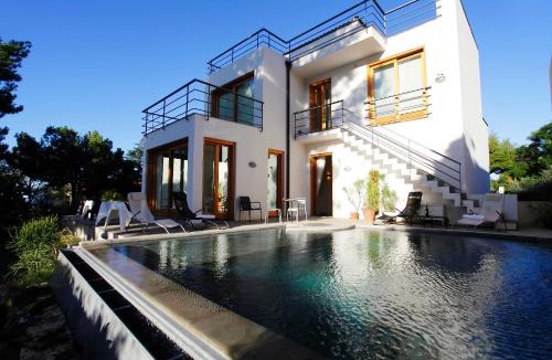 Torre Colonna-sperone Villa | Pizzo Cane House