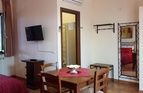Zafferana Etnea Bed & Breakfast | Poggiofelice B&B