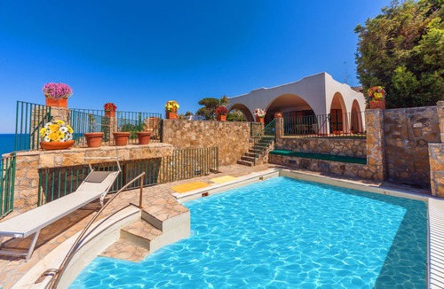 Agnone Villa | Pool, overlooking the sea