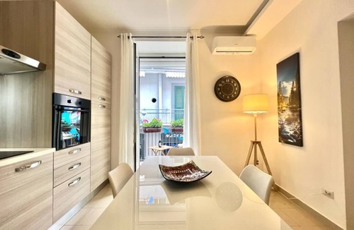 Pozzuoli Apartment | Pozzuoli Centrum - Private apartment in the historic center of Pozzuoli