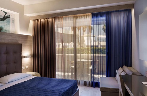 Aci Trezza Hotel | President Park Hotel