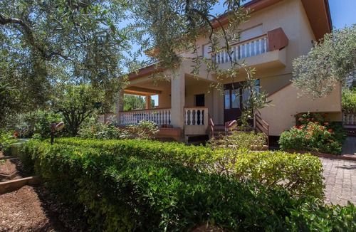 Sant'Onofrio Villa | PRESTIGIOUS VILLA IN RESIDENCE WITH POOLS AND SPORTS FIELD