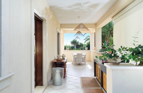 Fontane Bianche Villa | Private access to the sandy beach. Fontane Bianche, Sicily