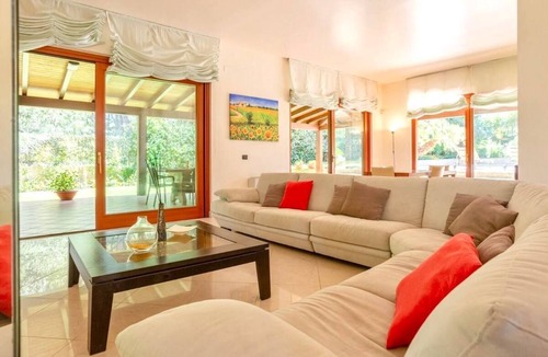 Valderice Villa | Private villa in a peaceful location
