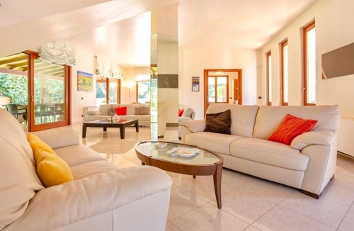 Valderice Villa | Private villa in a peaceful location