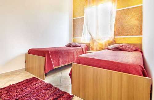 Piana Calzata Apartment | Quadruple room via s.cipolla 5 ground floor