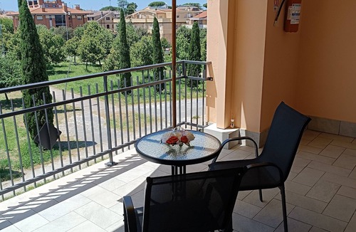 Zona XVIII Capannelle Apartment | Quiet and romantic loft a stone's throw from metro An in Anagnina area