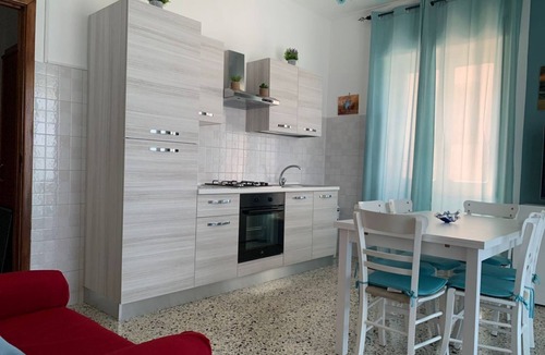 Paola Apartment | Quiet apartment a stone's throw from the sea