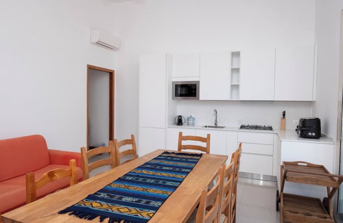 Macari Villa | RANDOM LISTING