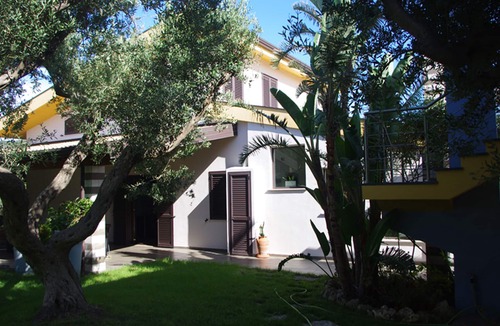 Barcellona Pozzo di Gotto Villa | Relaxation and peace of mind