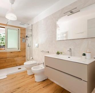 Ognina Apartment | Relax in Villa with Garden Private Terrace 200m from Sea Siracusa
