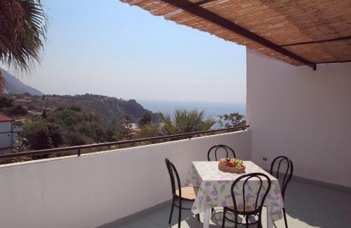 Ricadi Apartment | Residence Esmeraldo