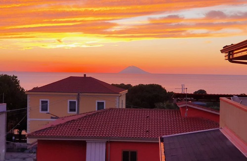 Ricadi Apartment | Residence Laura Holiday House Capo Vaticano.