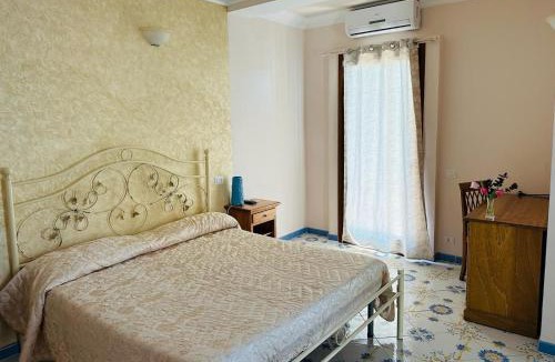 Scala Bed & Breakfast | Rianna Rooms & Breakfast