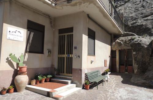 Sperlinga House | Rifugio Porta Nord