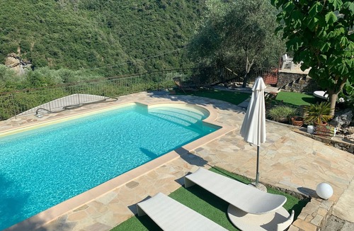 Dolceacqua Villa | Romantic Villa Lenivada with views, swimming pool and outdoor whirlpool
