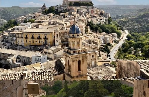 Ragusa Apartment | Room 'Al 214 - Double' with Balcony, Wi-Fi and Air Conditioning