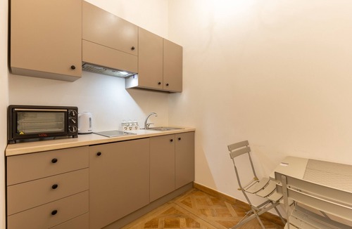 Licata Apartment | Room 'Al Duomo - Camera King Superior' with Shared Terrace, Wi-Fi and Air Conditioning