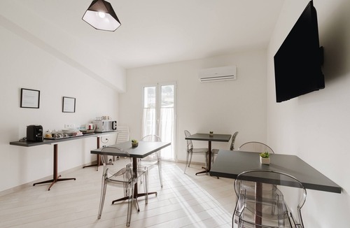 San Giuseppe Jato Apartment | Room "Camera 2" with Balcony, Wi-Fi, and Air Conditioning