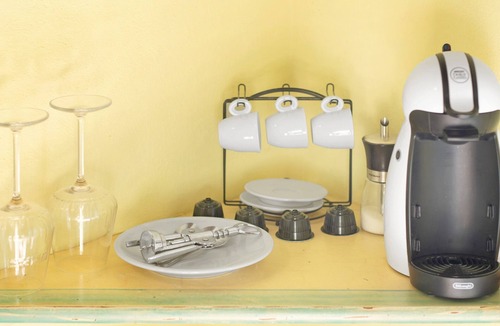 Bogliasco Apartment | Room 'Camera Mimosa' with Sea View, Wi-Fi and Air Conditioning
