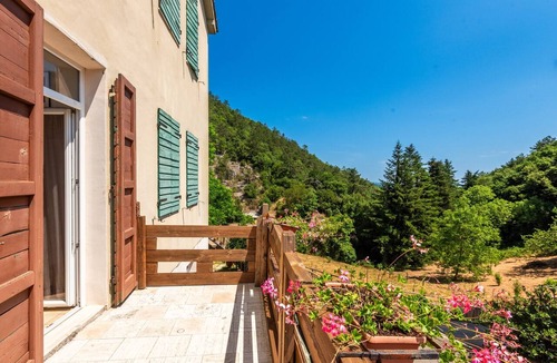 Montieri Apartment | Room 'Erbe Aromatiche - Poggio Alla Luna' with Wi-Fi