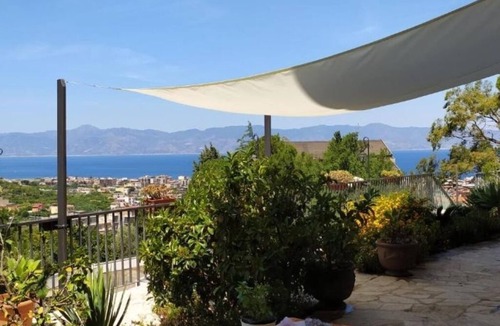 Pellaro House | Room in panoramic Villino between sea and relaxation with parking