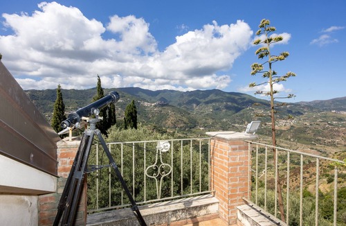 Patti Apartment | Room 'Lipari' with terrace, shared garden and air conditioning