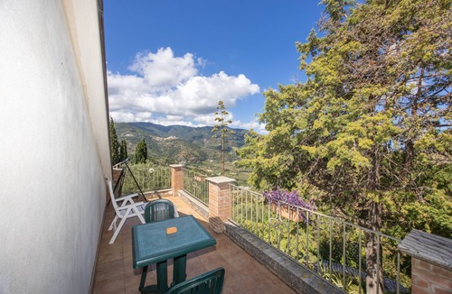 Patti Apartment | Room 'Lipari' with terrace, shared garden and air conditioning
