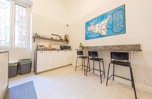 Messina Apartment | Room 'Matrimoniale Deluxe' with Wi-Fi and Air Conditioning
